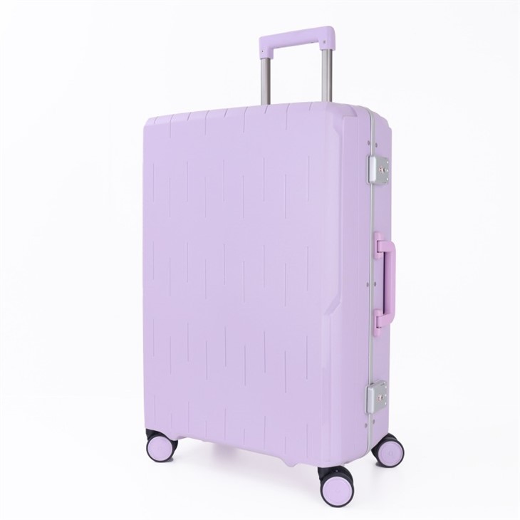 Чемодан с зарядным устройством